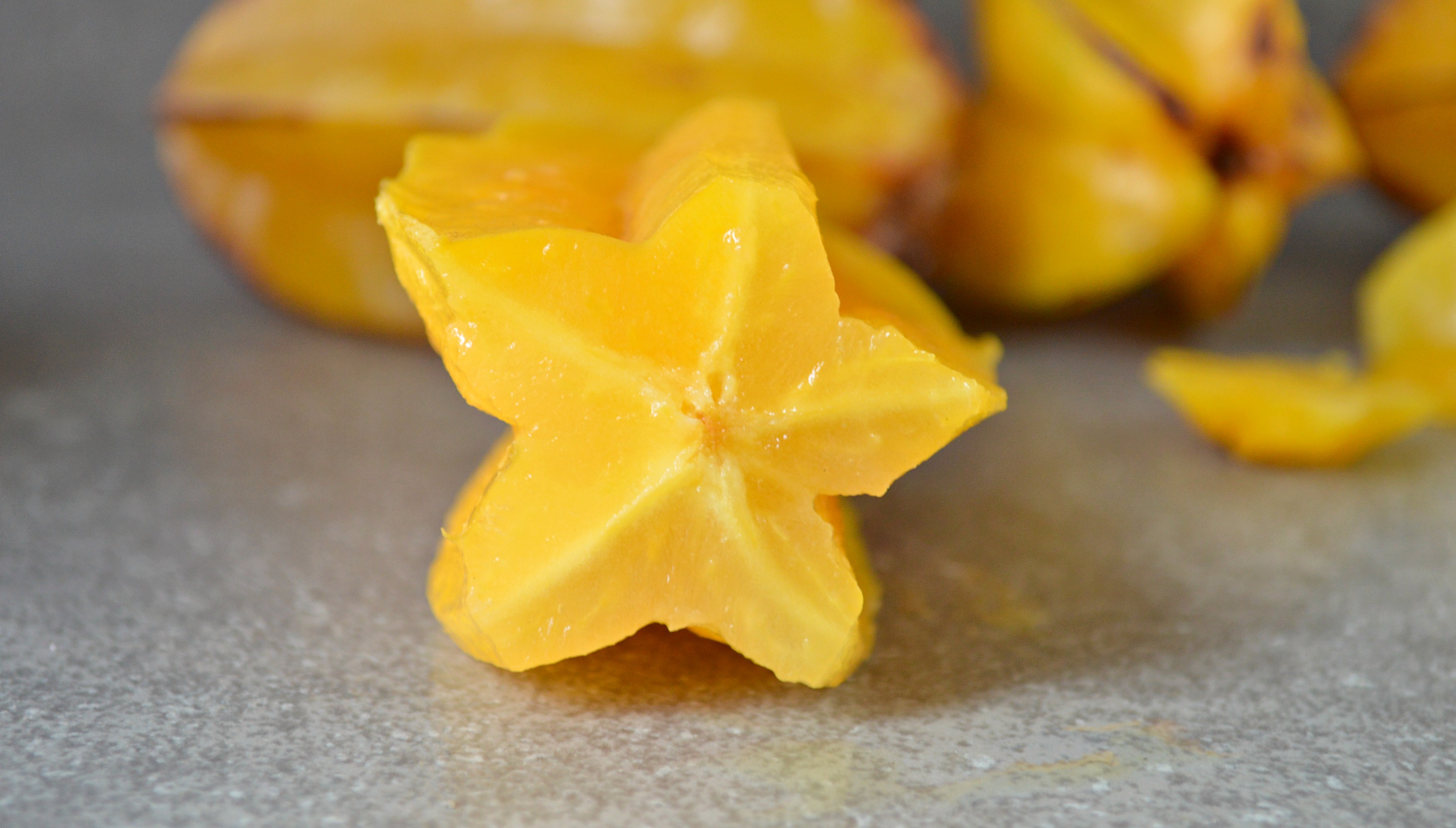 How To Eat Star Fruit Genius Kitchen