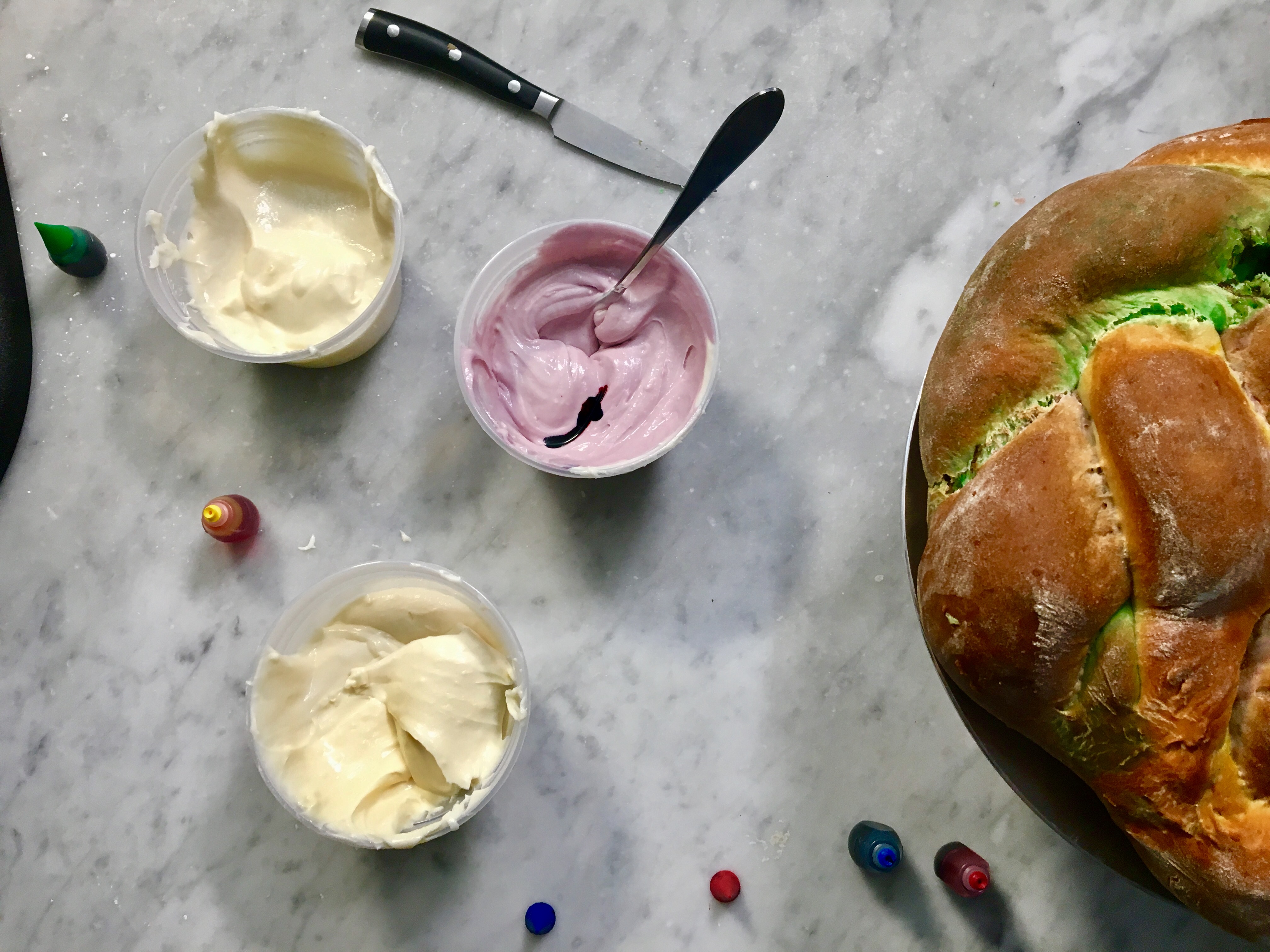 How To Celebrate Mardi Gras With A King Cake Genius Kitchen