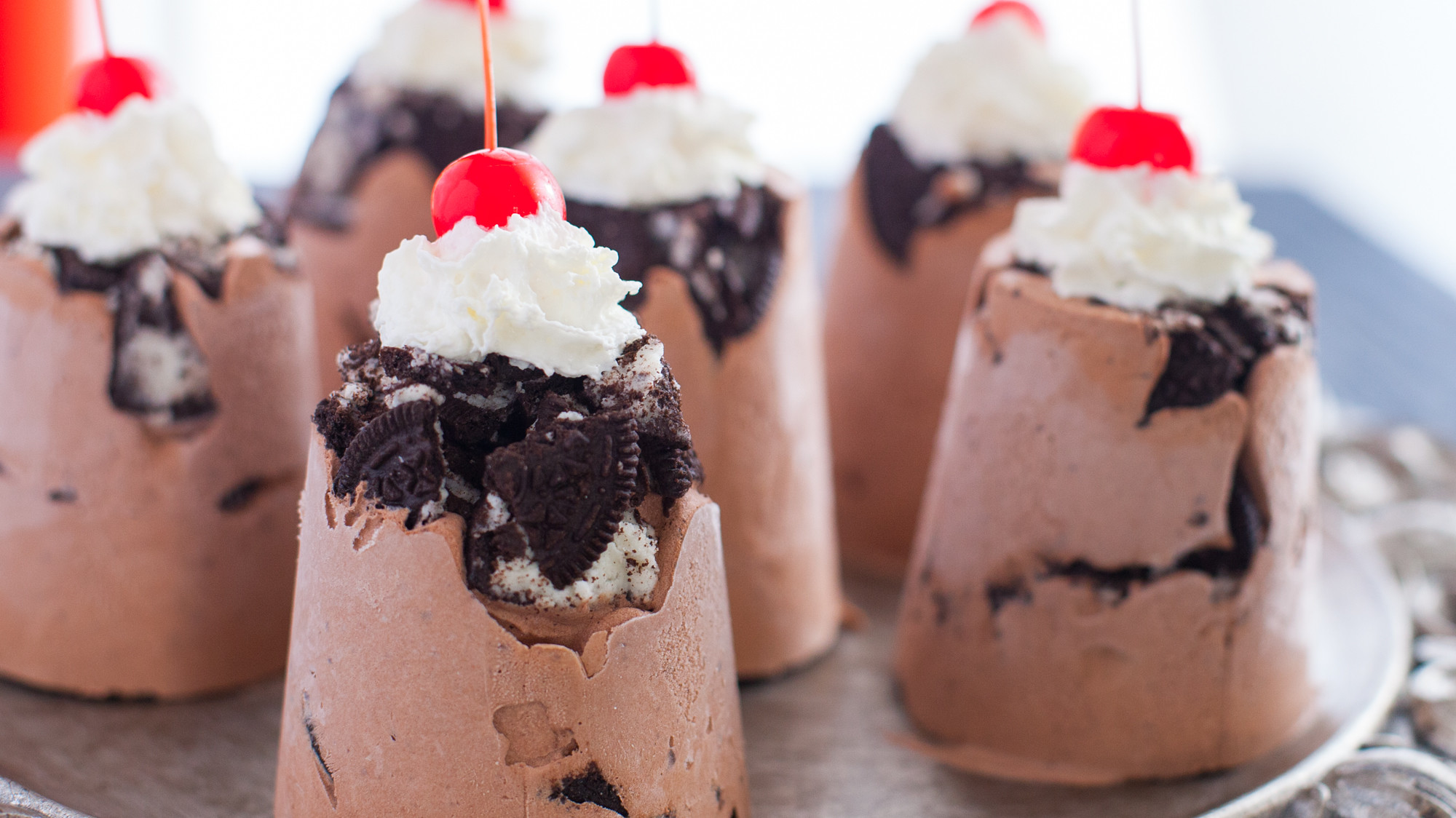 15 Oreo-Studded Desserts
