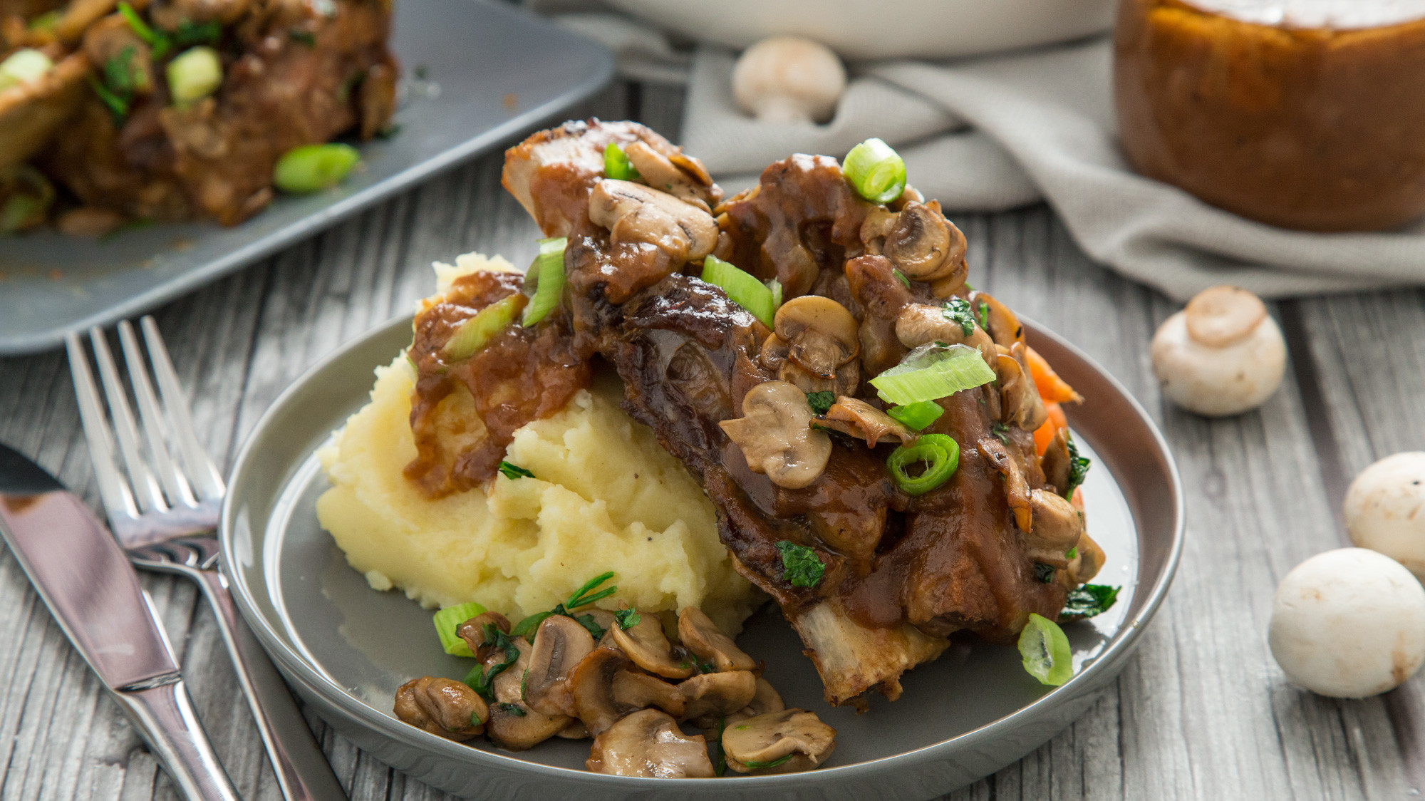 10 Budget-Minded Holiday Menus